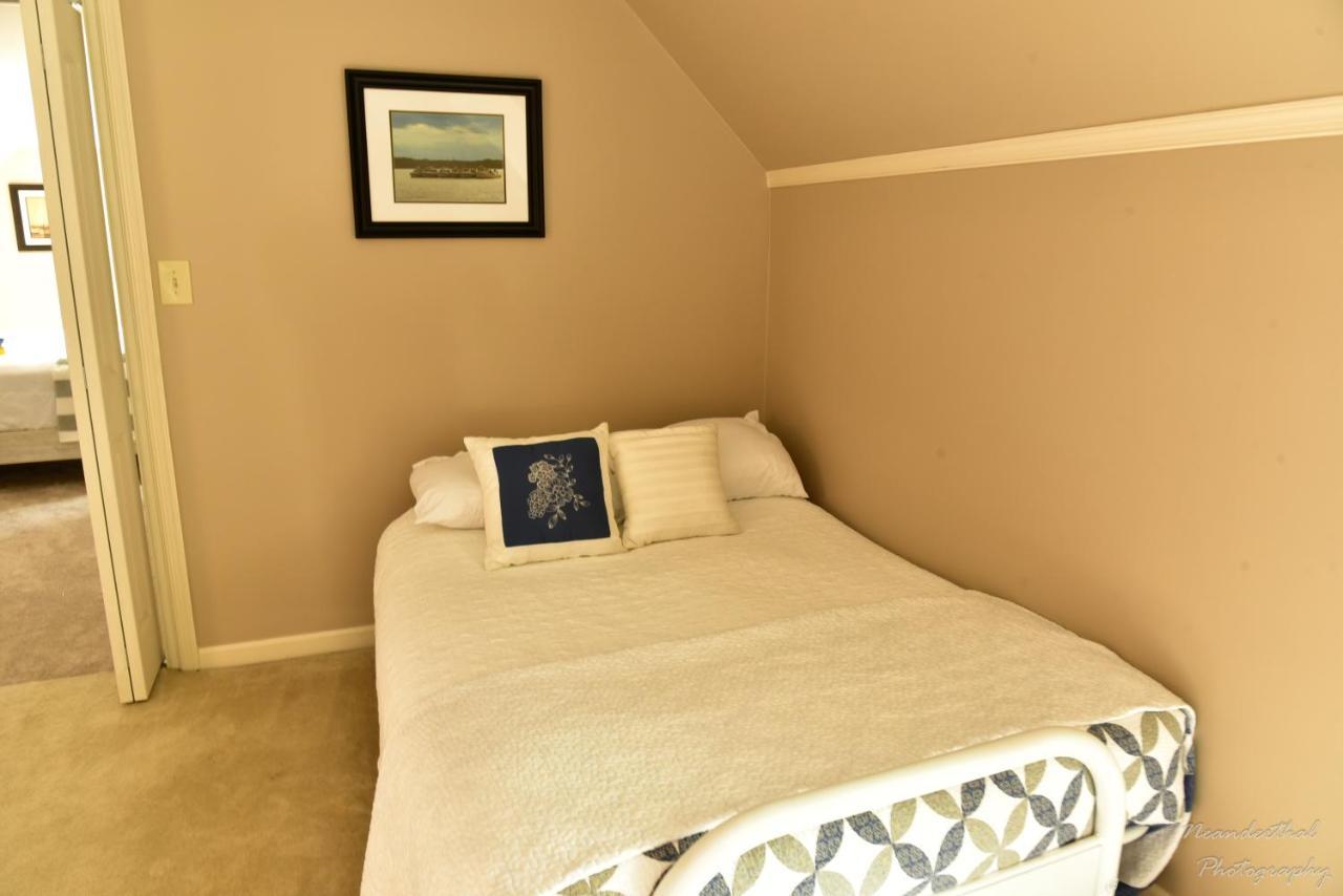 The Yellow Rose Of Talbot Bed And Breakfast Easton Exterior photo